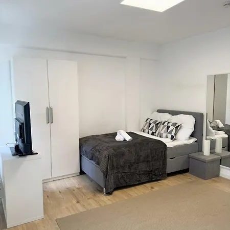 Apartment Bremen-schwachhausen- Balkon 3*